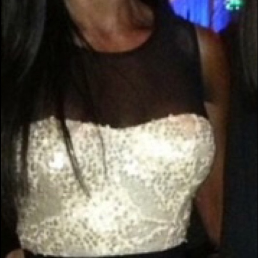 Black and gold dress - Picture 2 of 8